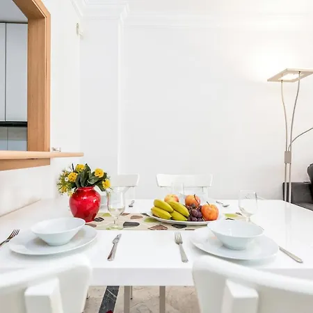 Lägenhet 1 Bedroom Cozy In Marbella